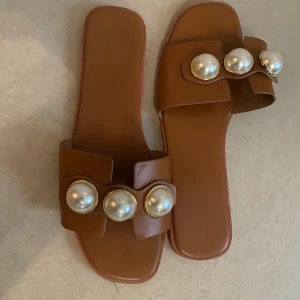 Bruna sandaler - Snygga sandaler från SHEIN storlek 40 men passar 39. 