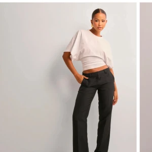 Kostymbyxor NELLY -  Helt nya med lapp💞🙌🏻