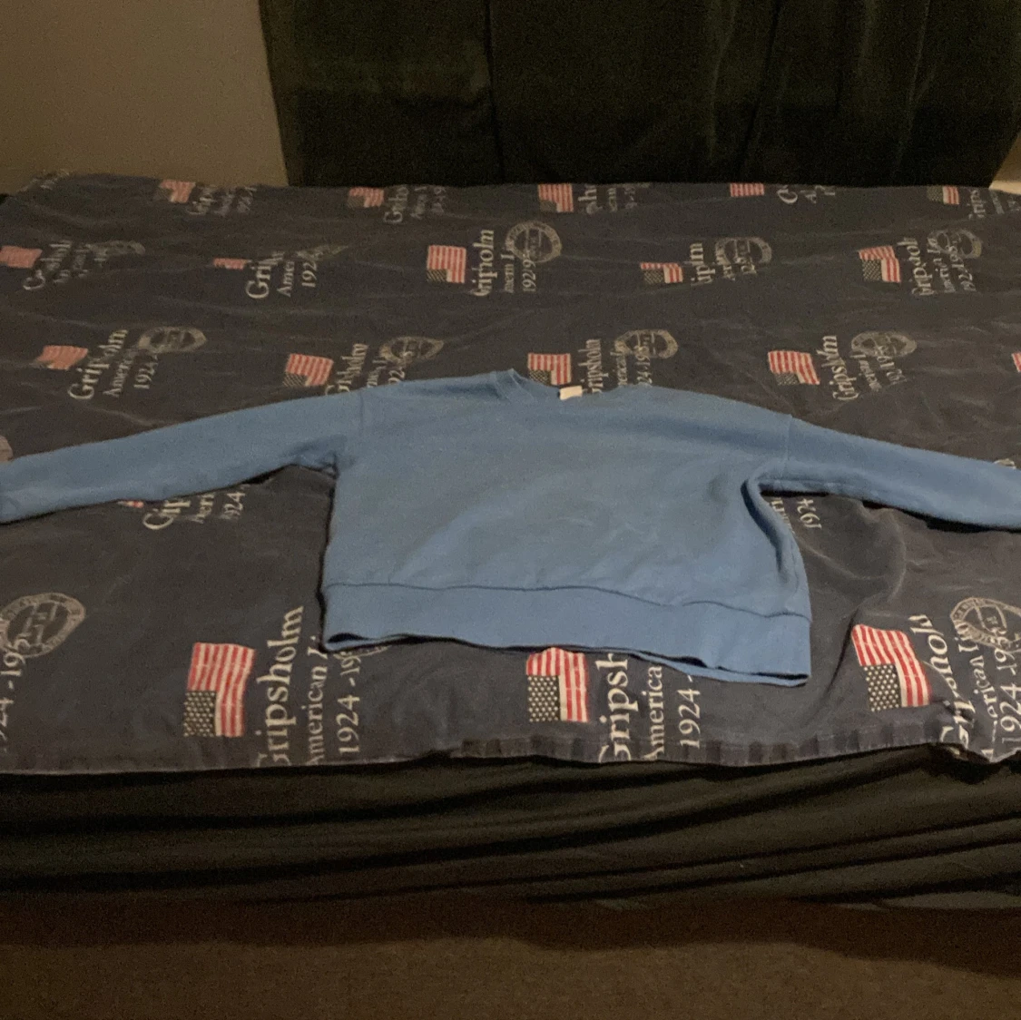 Ljusblå sweatshirt från Lindex Kids - 1