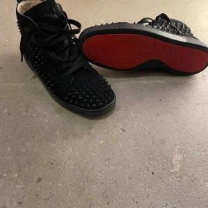 Höga loubs - Riktigt feta loubs. Självklart äkta. Säljer för att jag behöver pengar. Priset är ej fast