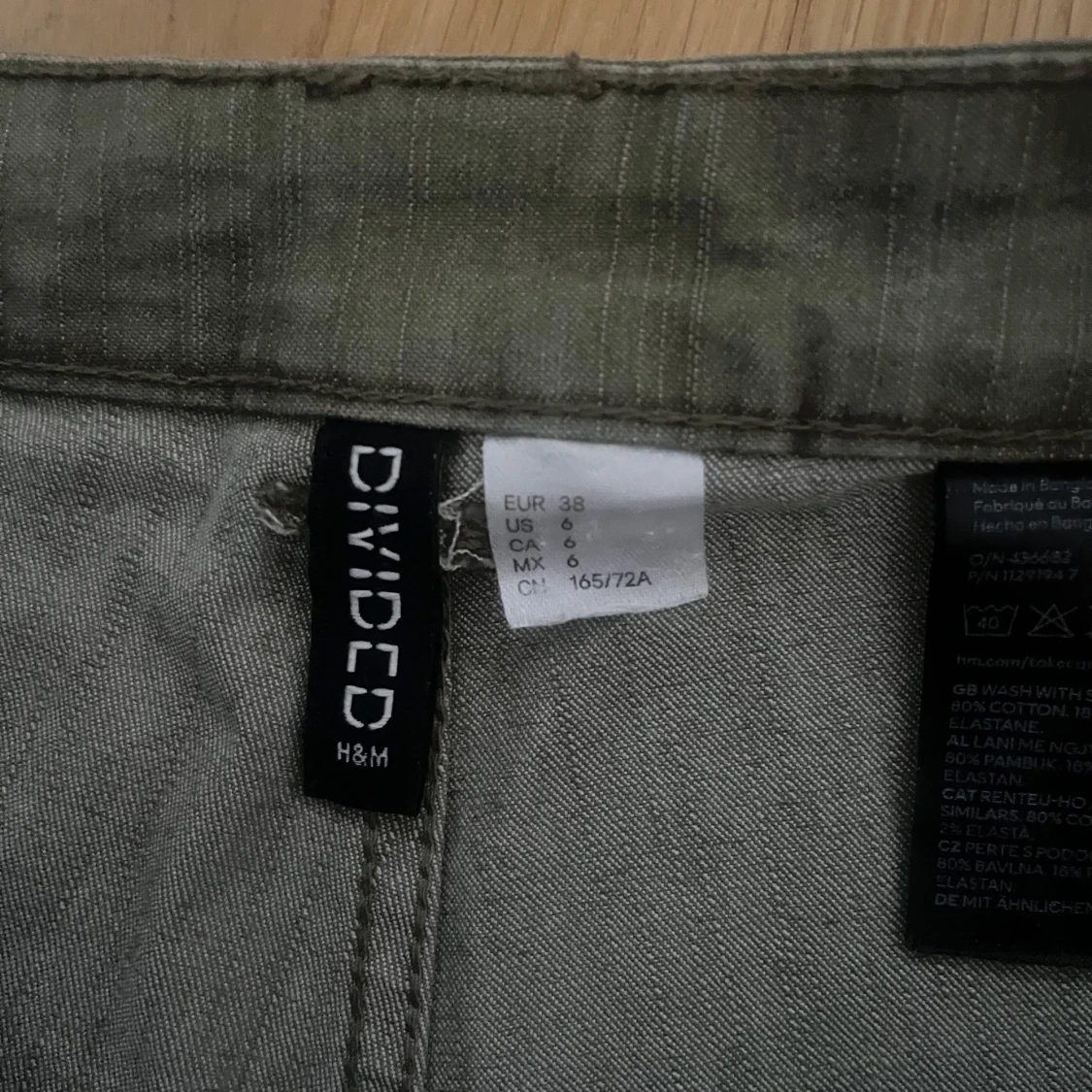 Olivgröna byxor från H&M Divided - 3