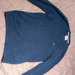 Tommy Hilfiger tröja - Snygg Tommy Hilfiger tröja köpt från storbritannien. 
