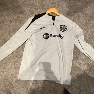 Svarta FC Barcelona tröja från Nike - Barca tröja 10/10 skick