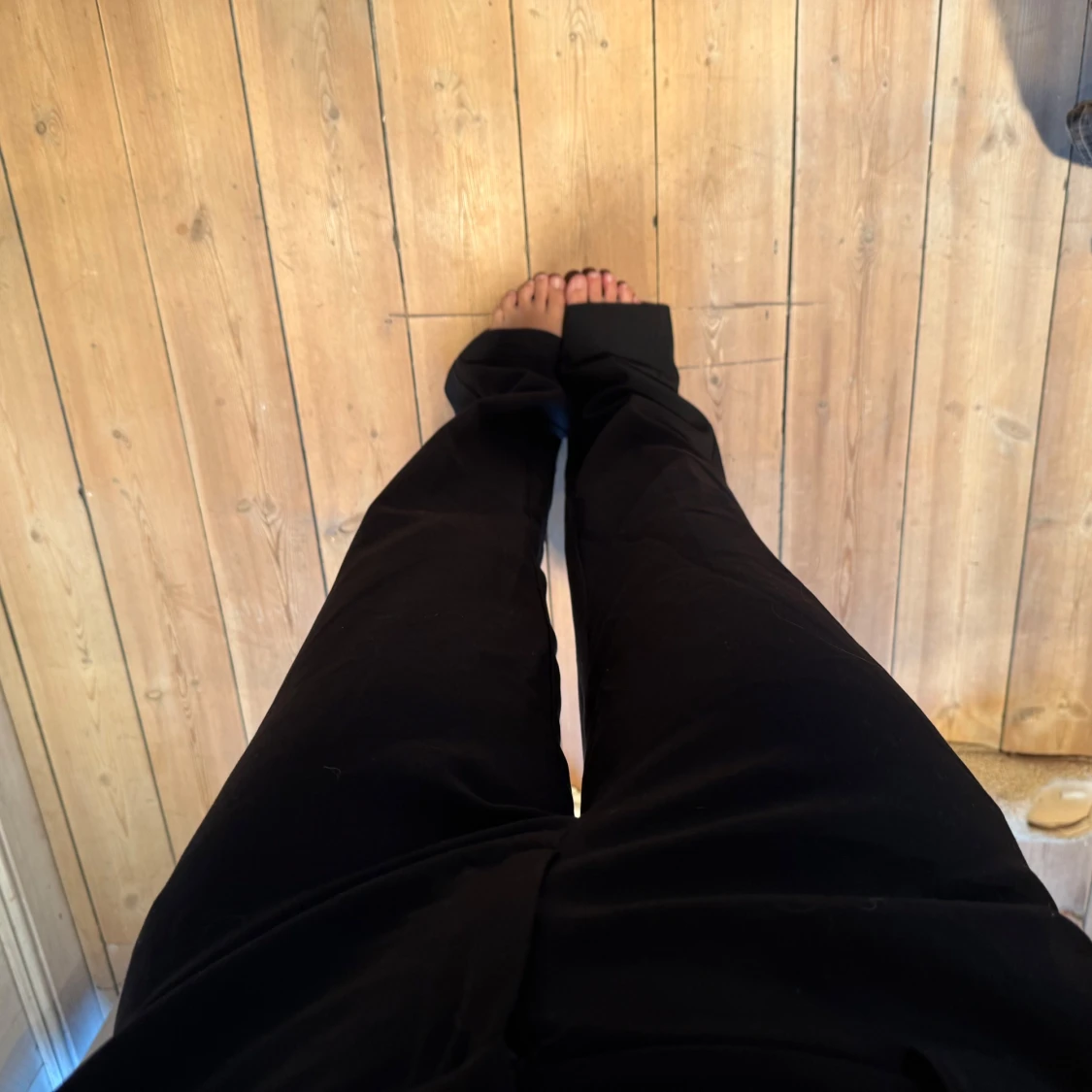 Svarta kostymbyxor med raka ben - 1