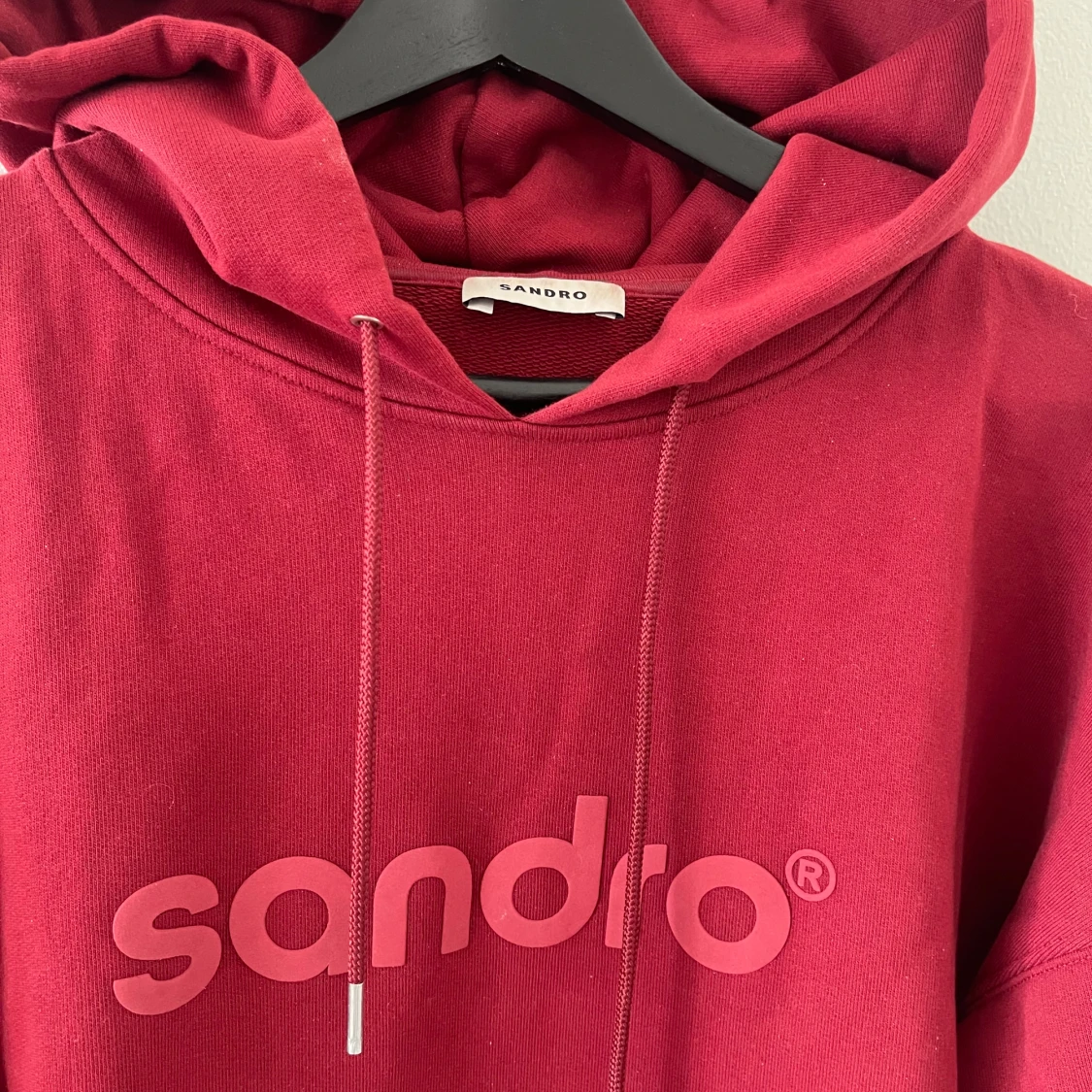 Röd hoodie från Sandro Paris - 1
