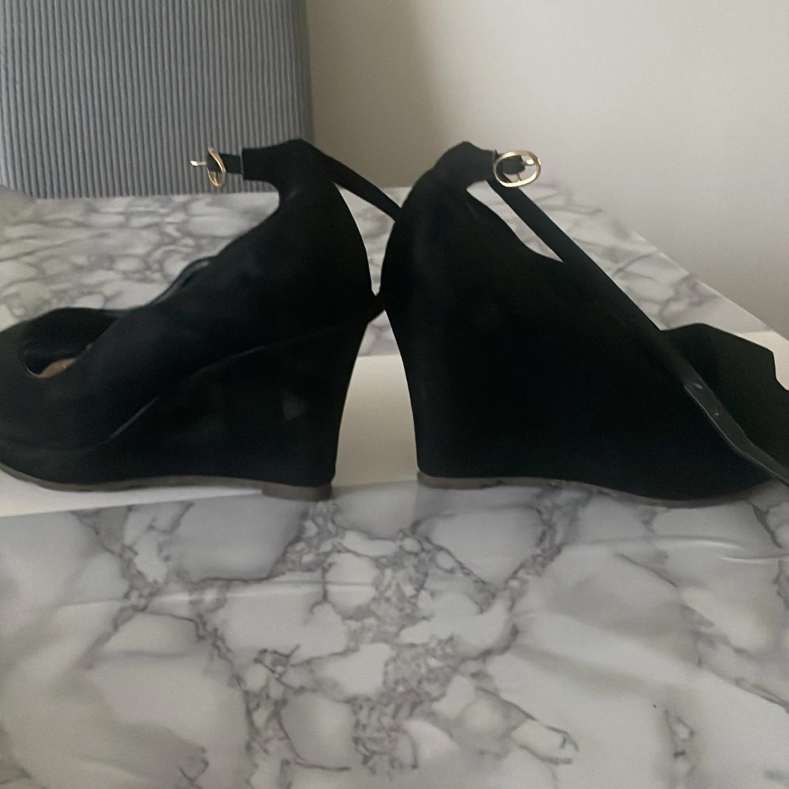 Svarta wedges med öppen tå från Forever 21 - 2