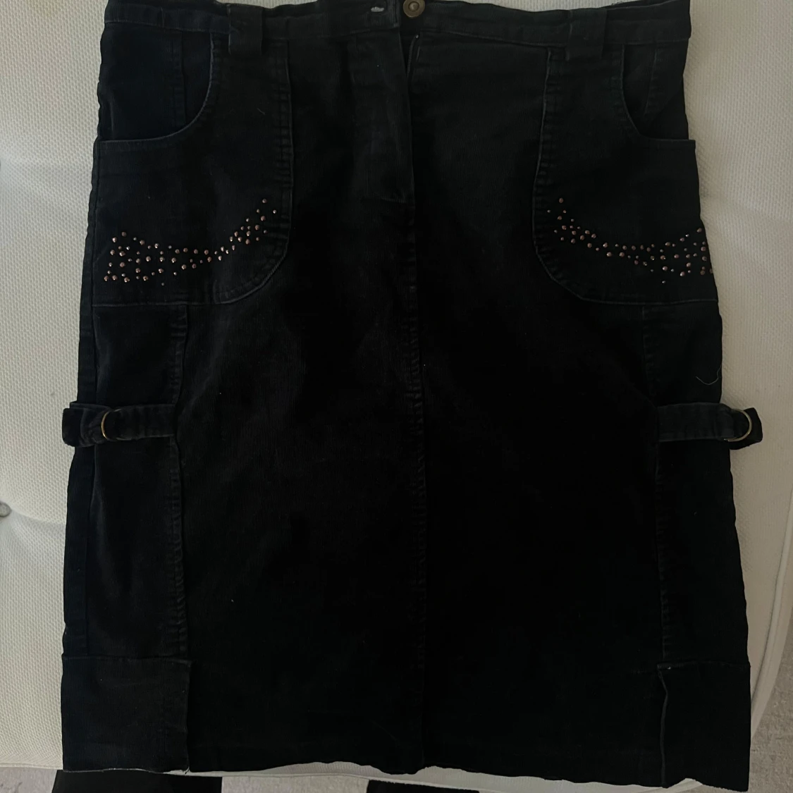 Mörkblå manchesterkjol med nitar - 1