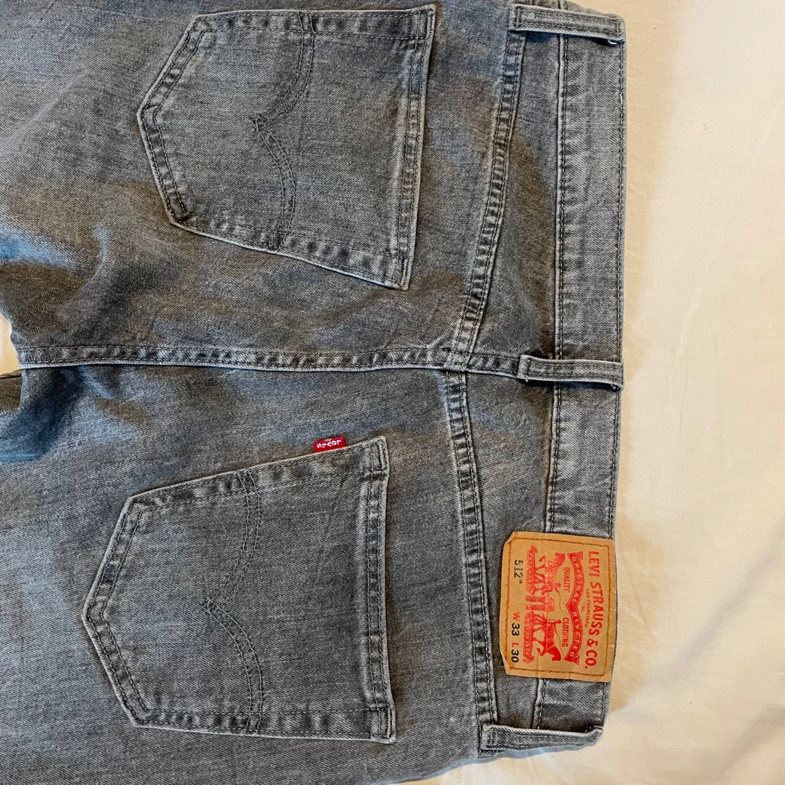 Grå Levi's 512 jeans W33 L30 - 2