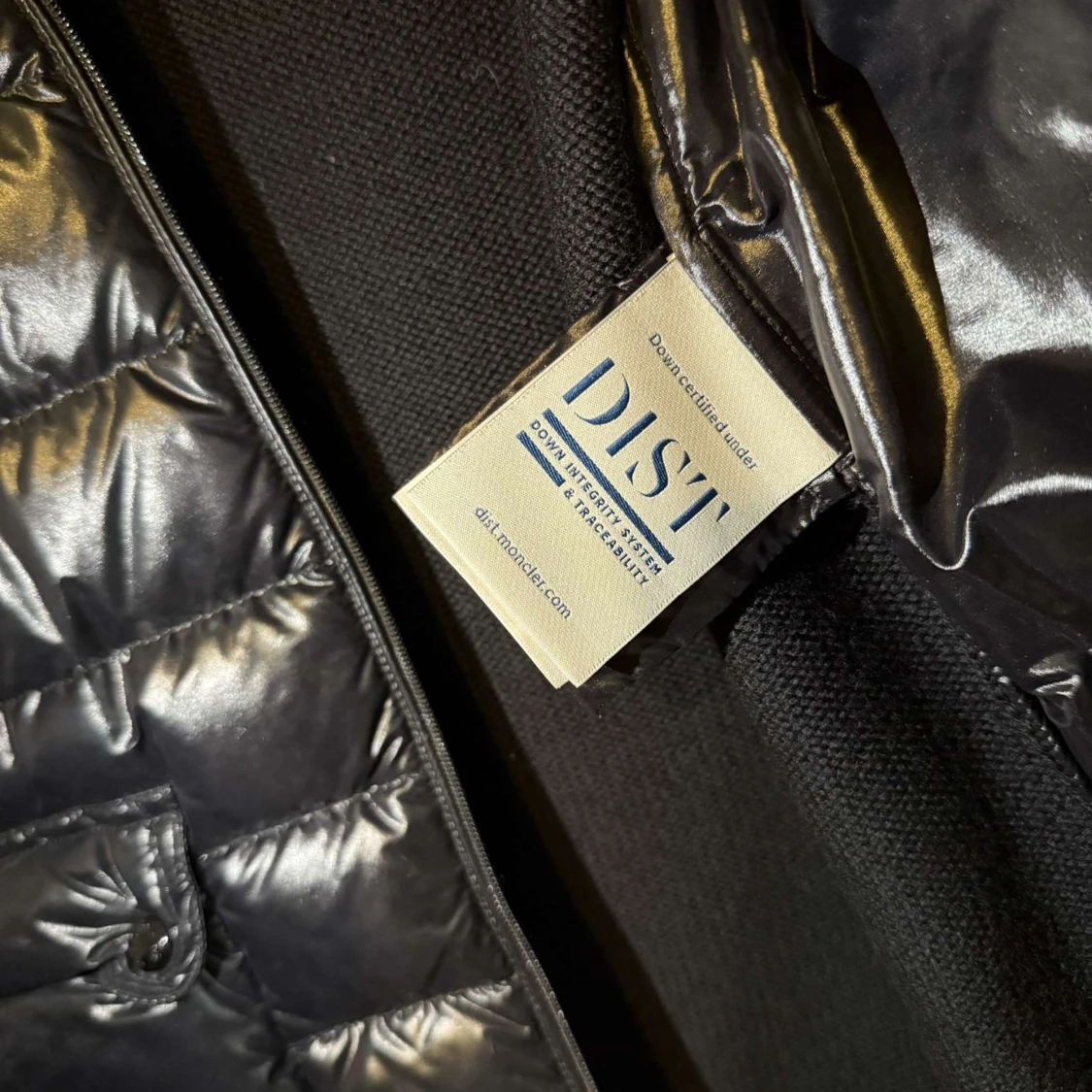 Svart dunväst från Moncler - 3