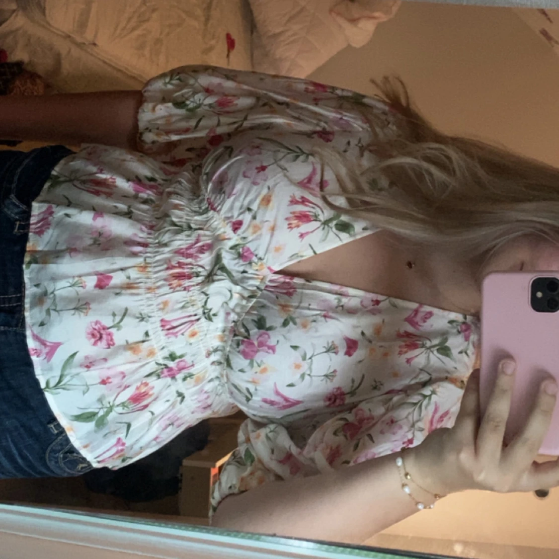 Blommig blus - 1