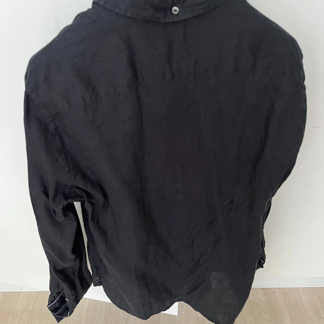 Svart linneskjorta från MNG(mango) - 1