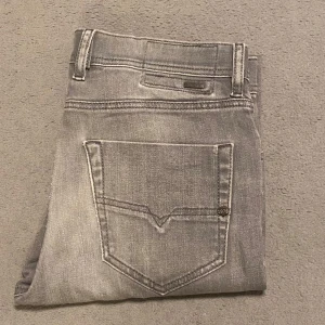 Diesel jeans  - Diesel jeans | 31/32 | Passform Slim fit | Oanvända 10/10 | Hör av dig vid frågor! 