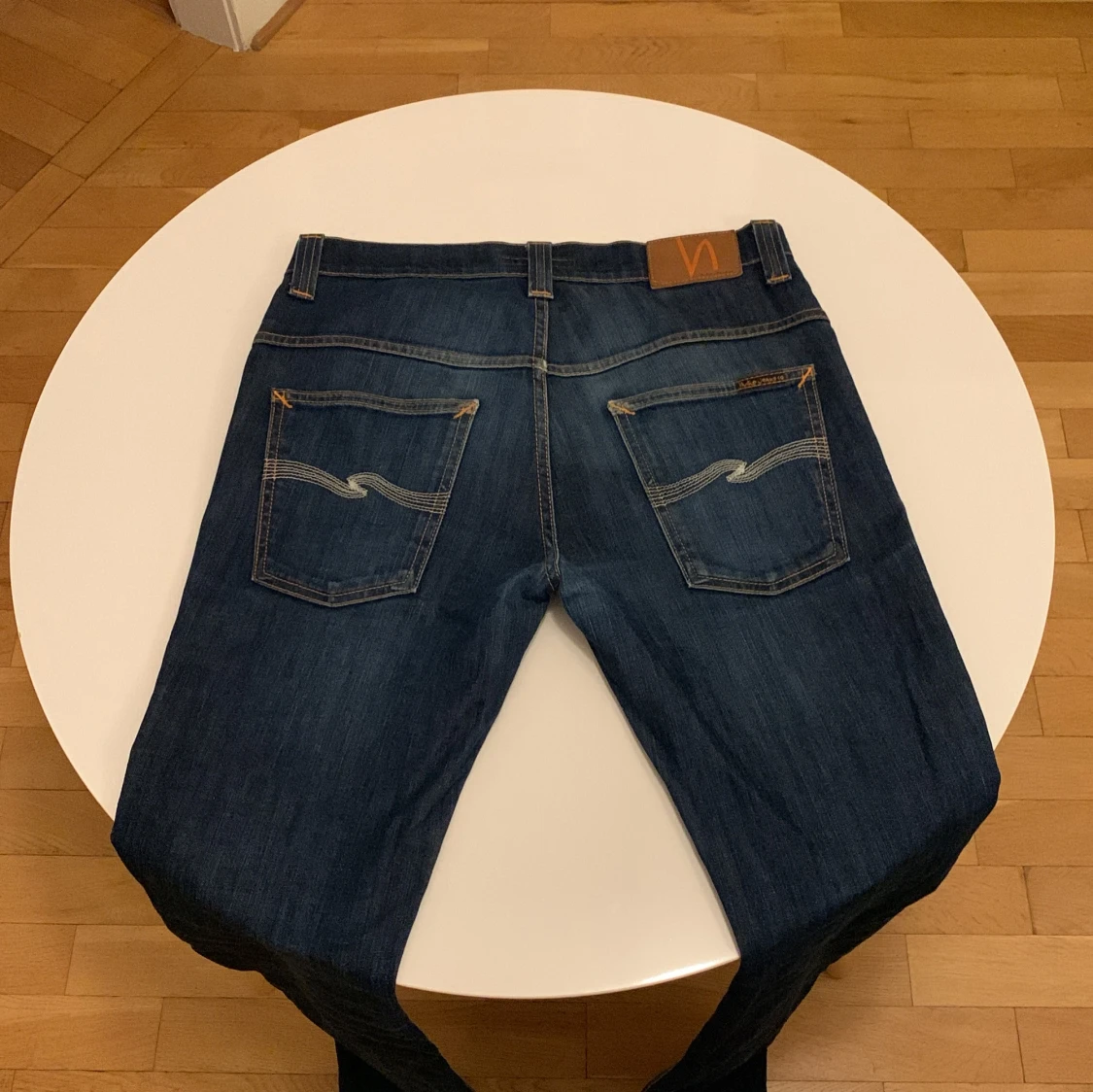 Mörkblå jeans från Nudie Jeans