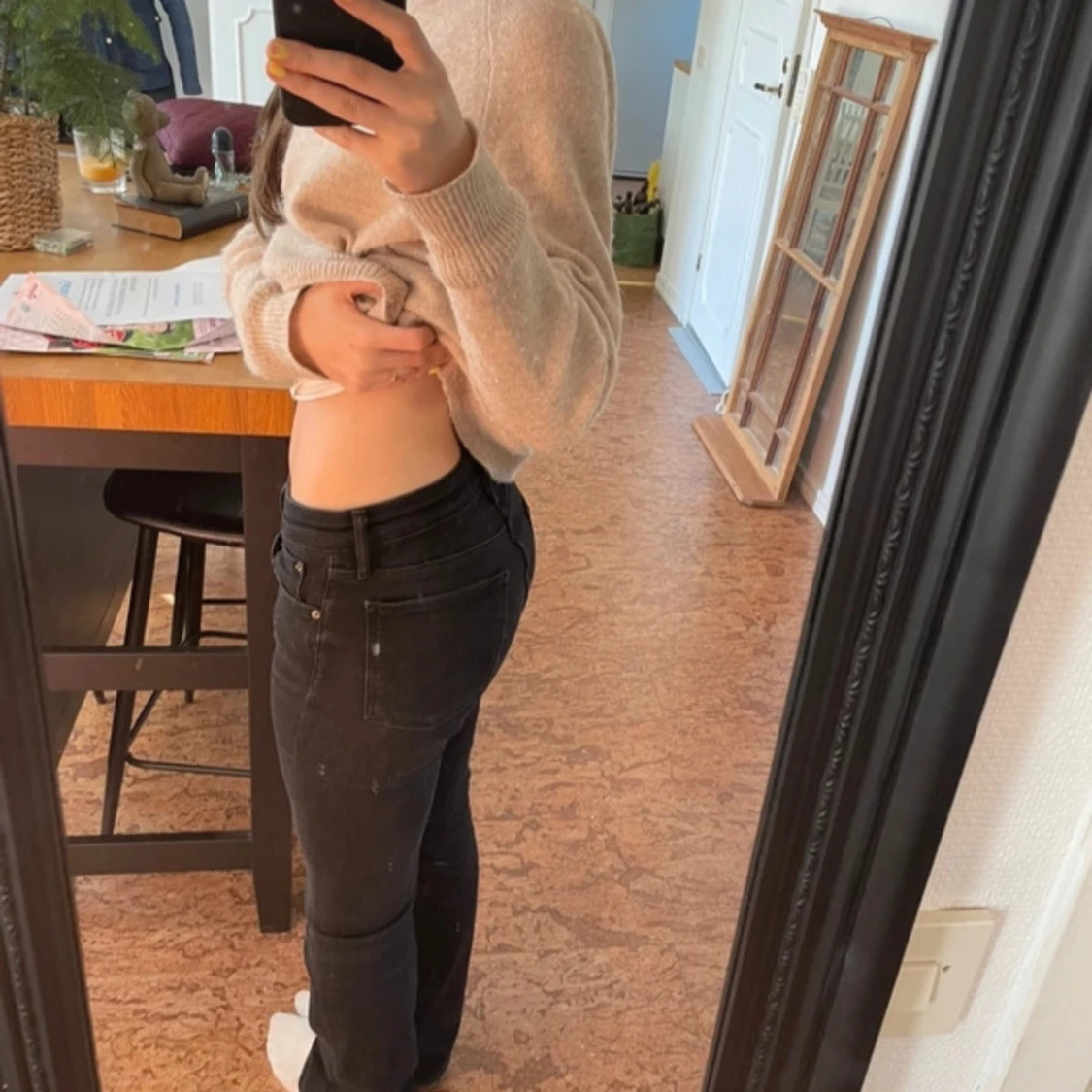 Svarta lågmidjade jeansbyxor - 2