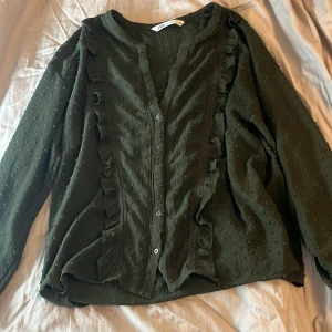 Grön blus  - Fin grön blus från Zara