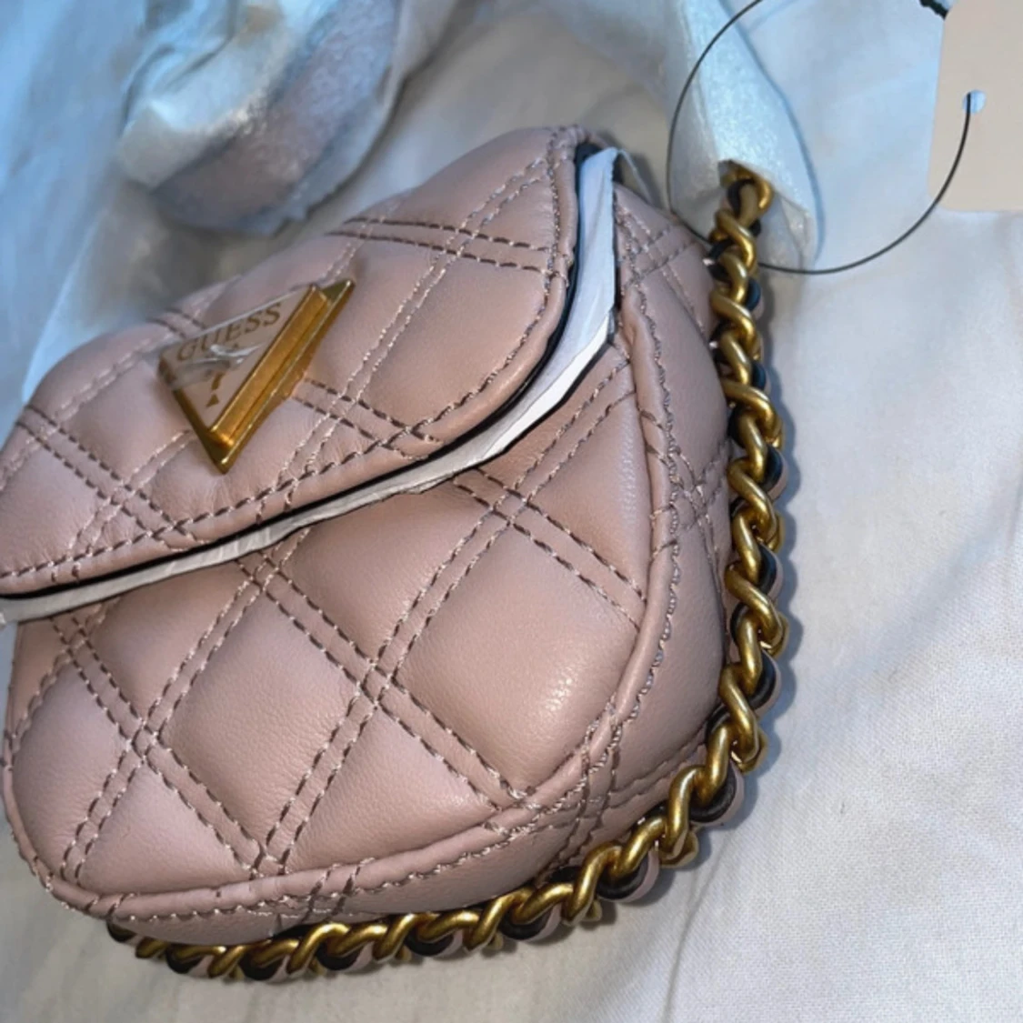 Rosa quiltad axelväska från Guess - 2