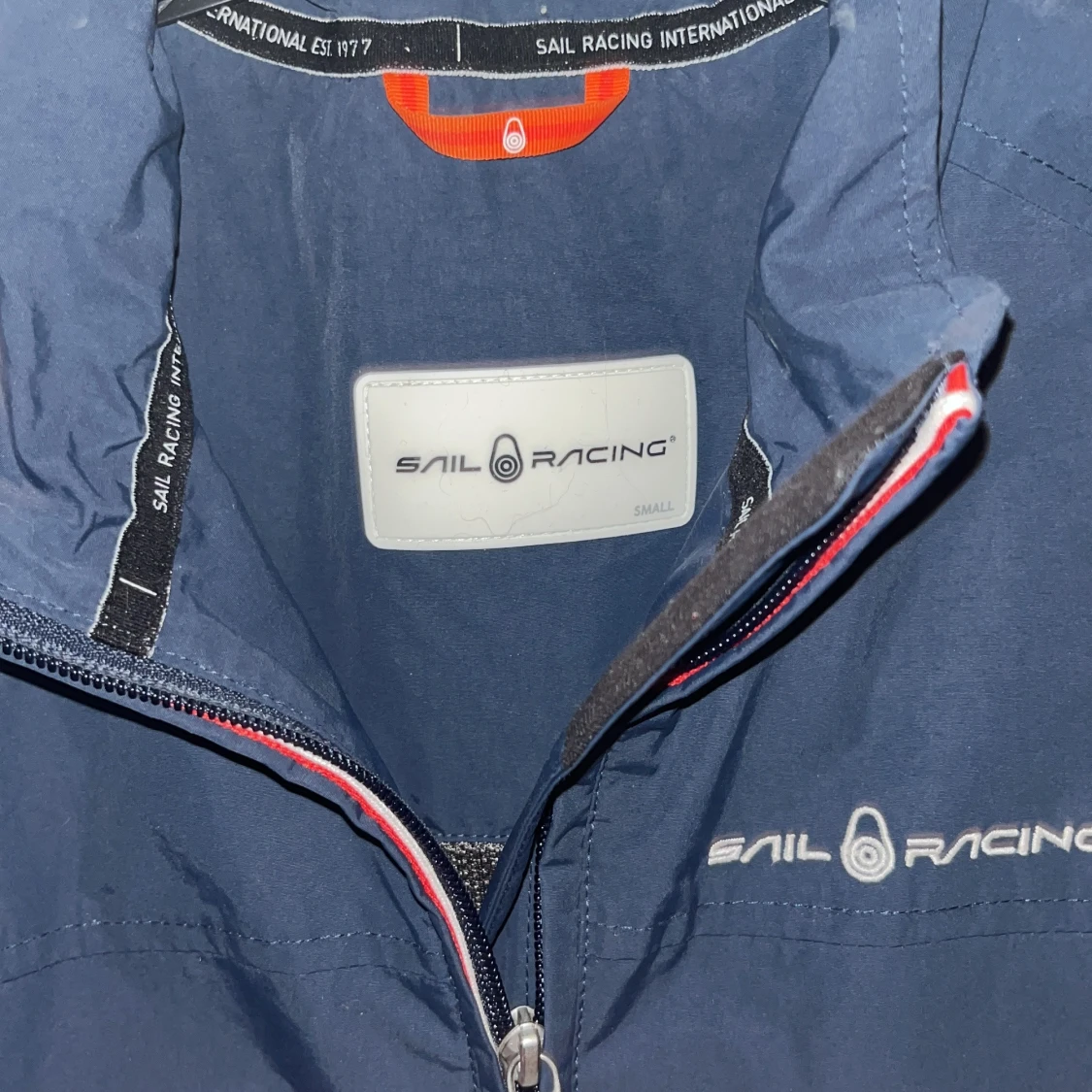 Blå vindjacka från Sail Racing - 2