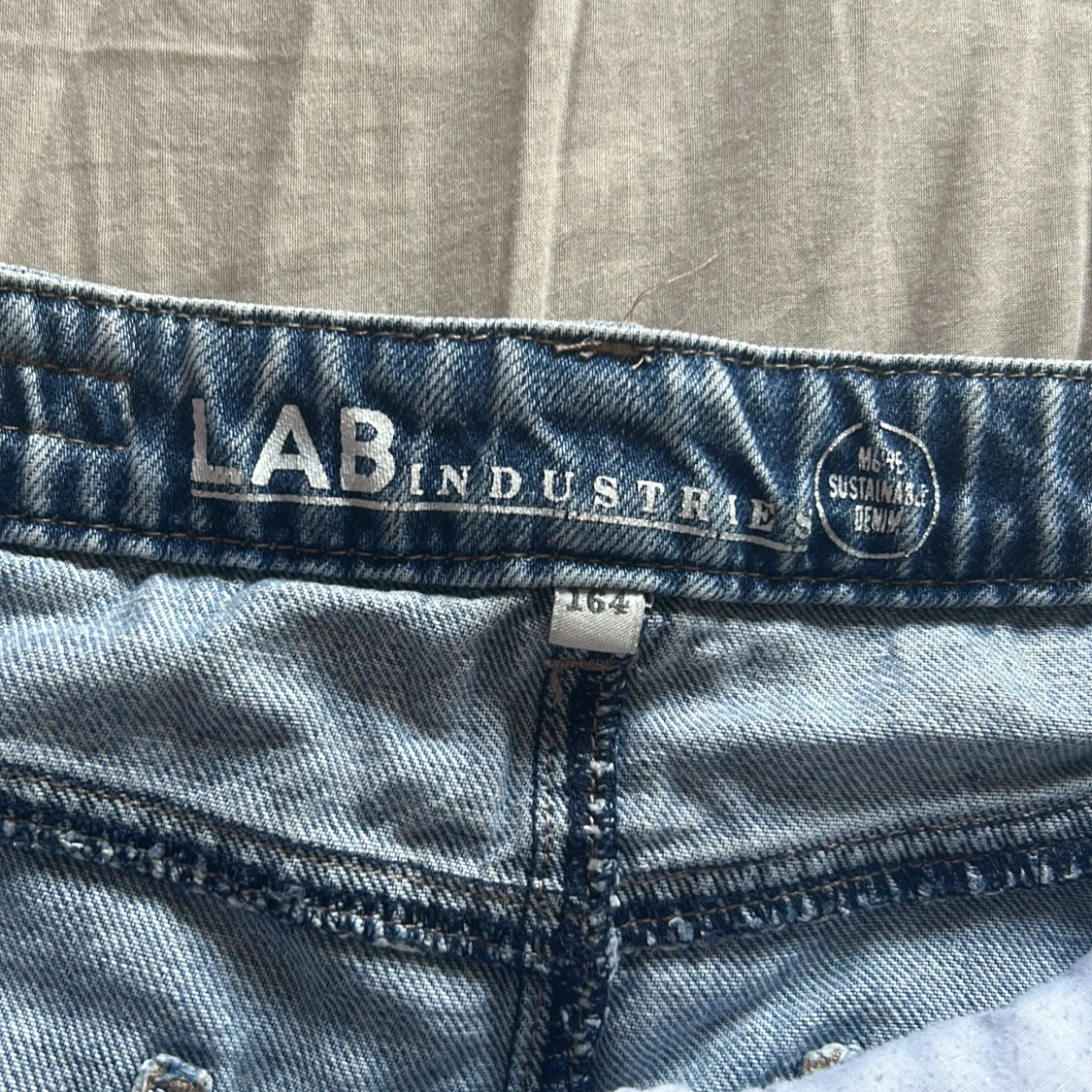 Blå jeansshorts från LAB Industries - 2
