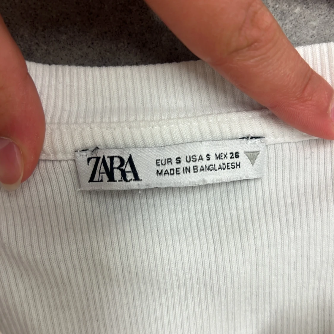 Vit ribbad topp med volangärm Zara S - 2