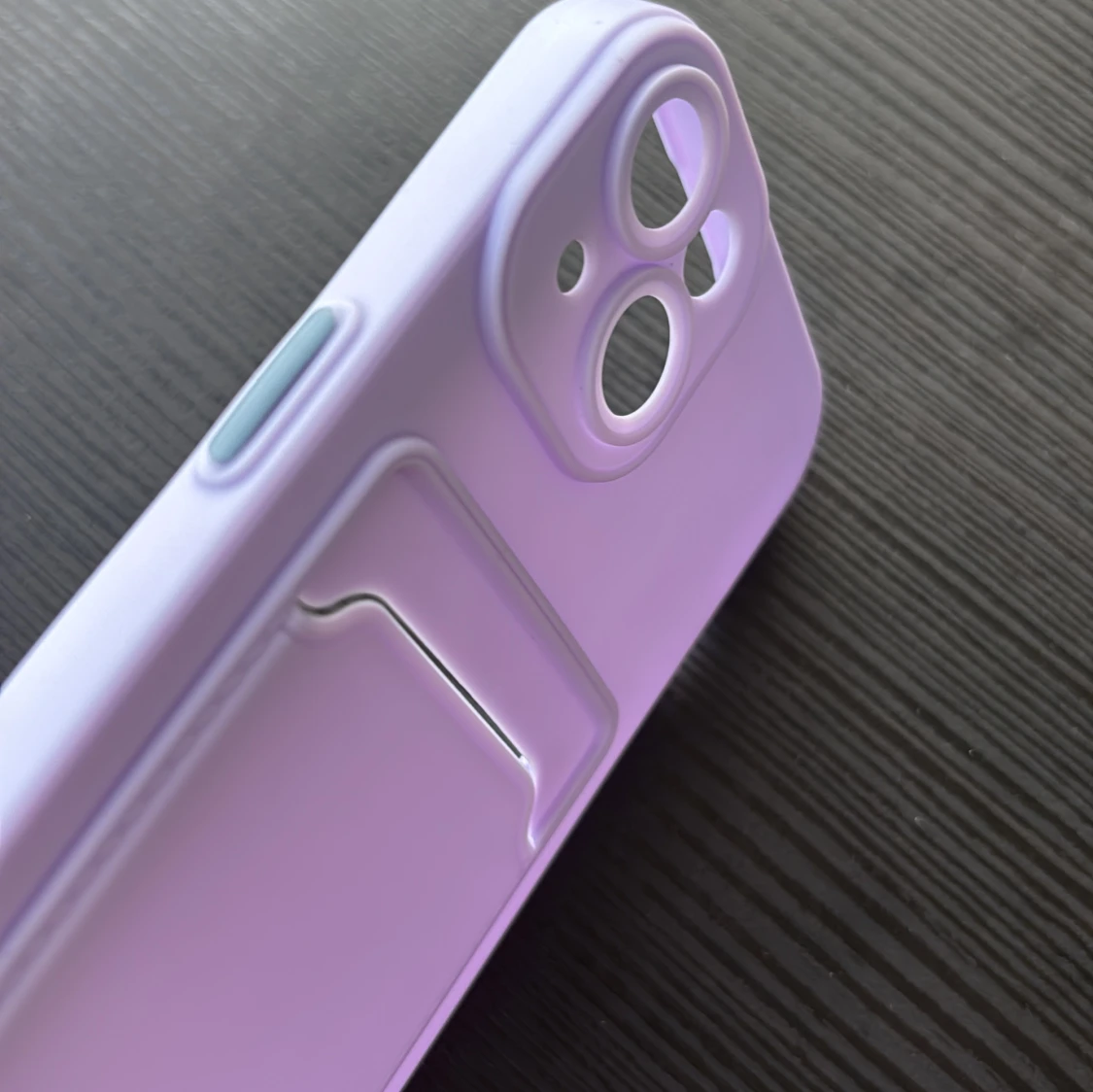 Ljuslila skal iPhone 15 - 2