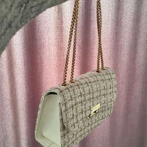 Väska - En jätte fin väska. Ej använd 