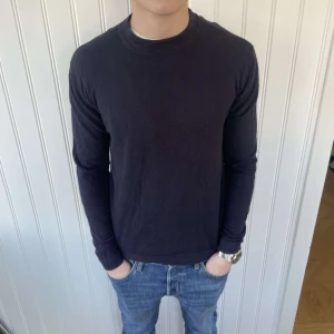 These glory days chashmere blend tröja - Tjena säljer nu denna riktigt sköna och feta cashmere bkend tröja från these glory days. Storlek M och den är i nyskick. Kom gärna med prisförslag och frågor!😊