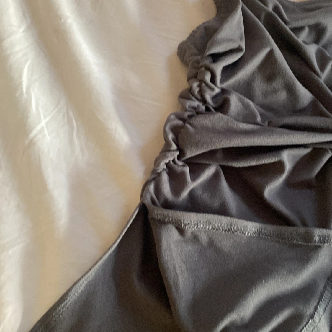 Grå tub topp från Shein - 1