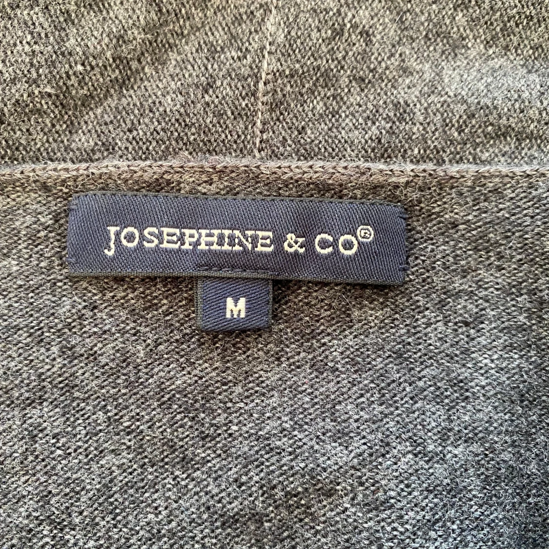 Grå kofta från Josephine & Co - 3