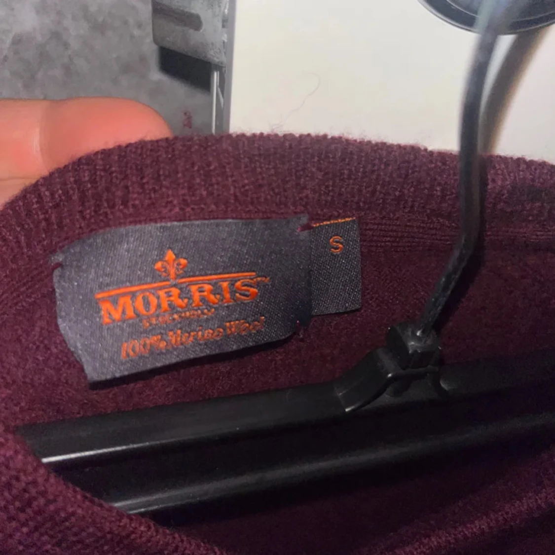 Vinröd tröja från Morris - 1