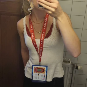 Vitt spetslinne - Superfint vitt spetslinne med pointelle tyg