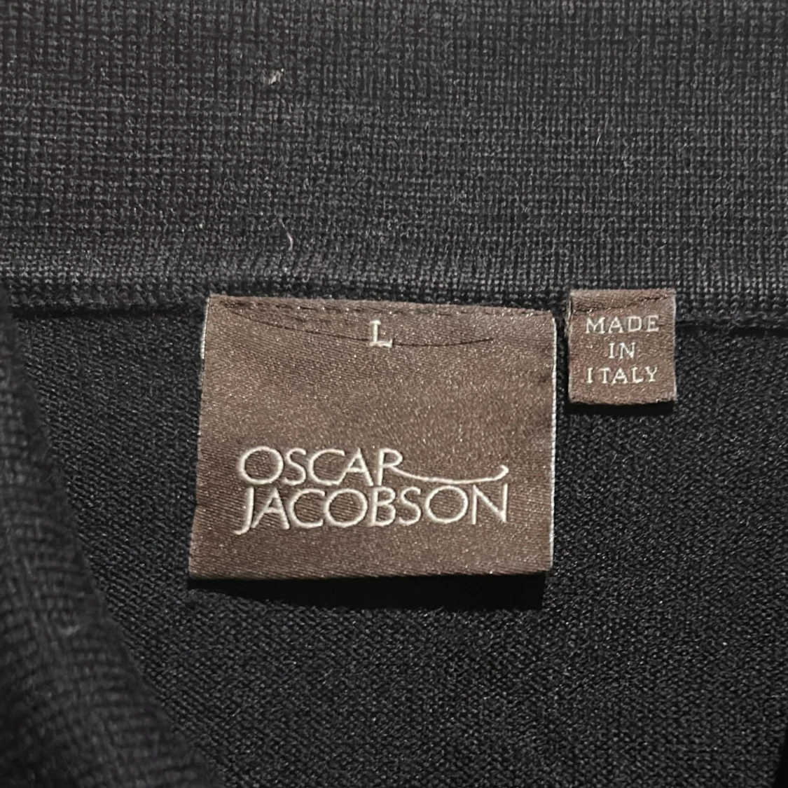 Mörkblå pikétröja  Oscar Jacobson - 2