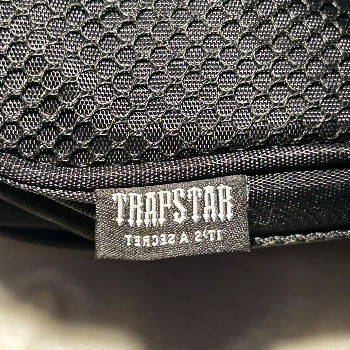 Svart axelväska från Trapstar - 2