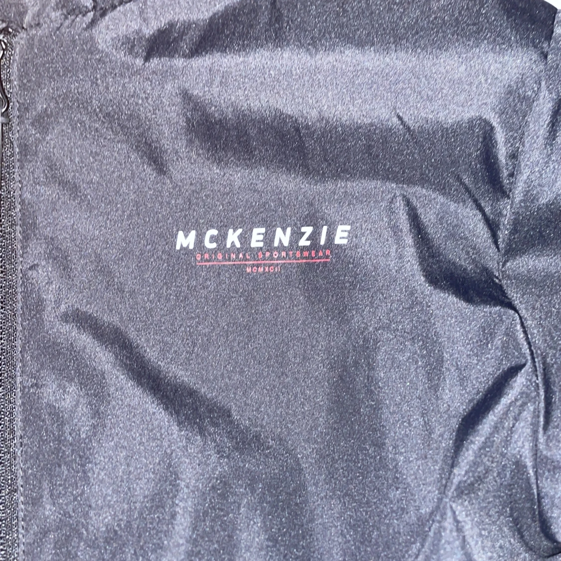 Svart vindjacka från McKenzie - 1