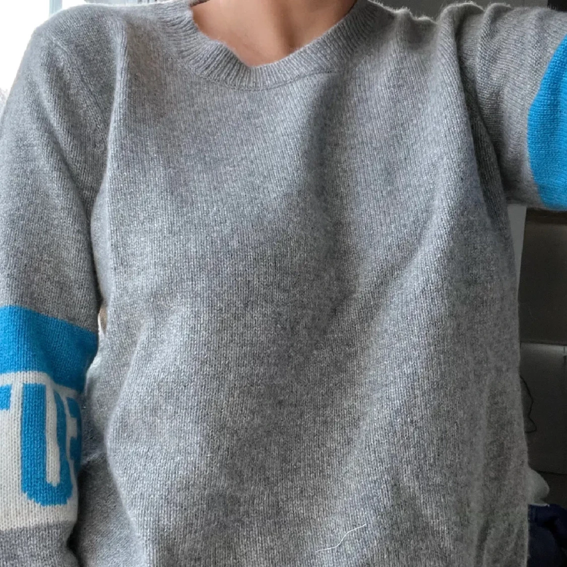 Grå stickad from future tröja  - 1