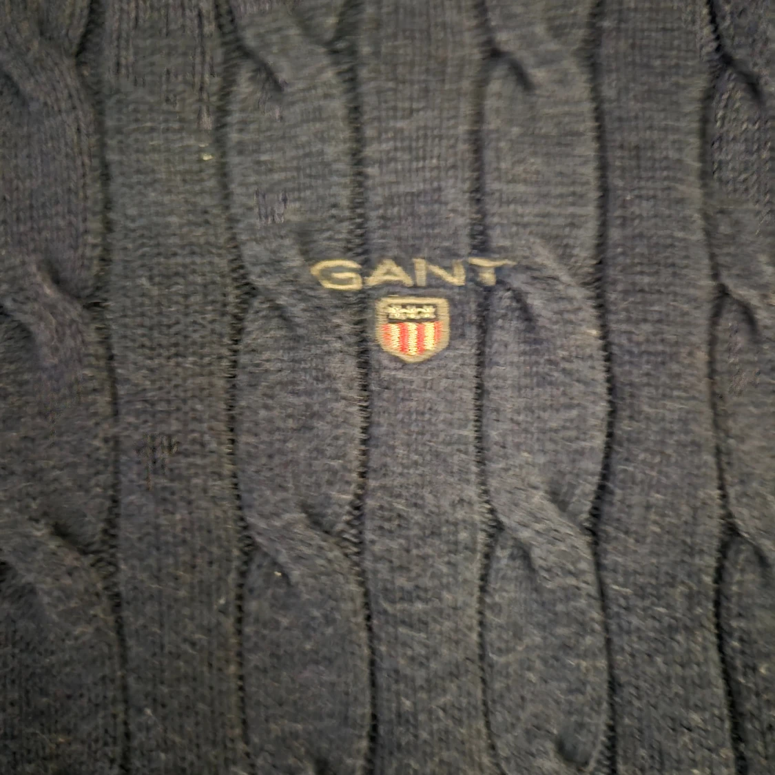 Mörkblå tröja från GANT - 1