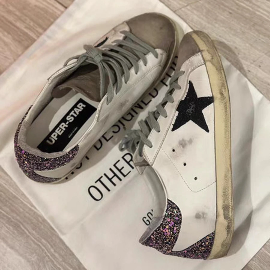 Golden goose svart stjärna