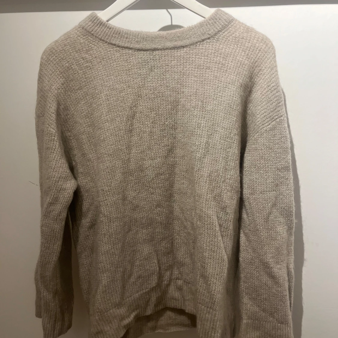 Beige stickad tröja från Lindex💗