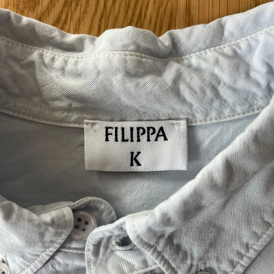 Ljusblå skjorta från Filippa K - 1