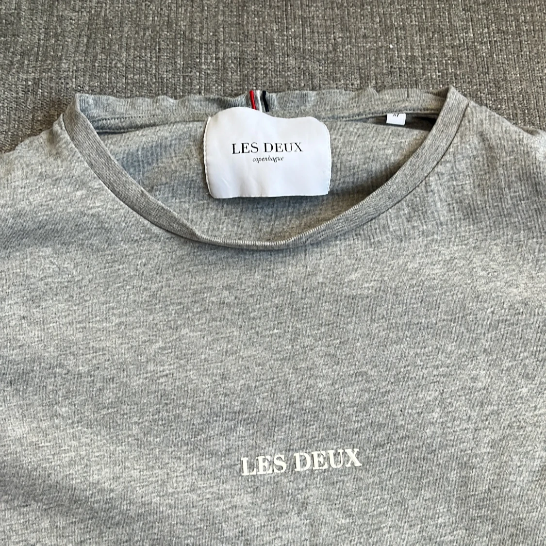 Grå långärmad tröja från Les Deux - 1