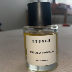 Absolu Vanilla  - Säljer nästan full 💗