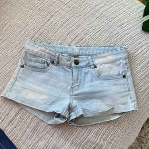 Ljusblå jeansshorts - jättesnygga jeansshorts 💕💕