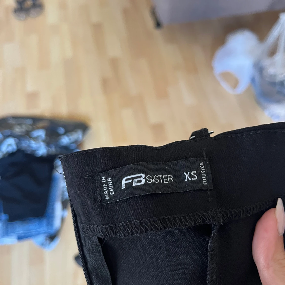 Svart tight kortklänning  - 2