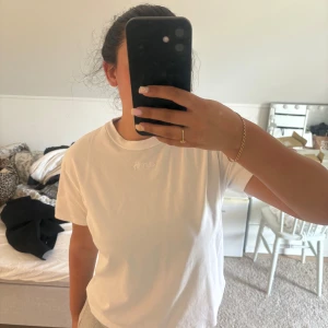 aimn t shirt - aimn t shirt köpt för 500 använd en gång