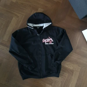 Casablanca hoodie - Säljer då den var för stor på mig men den är väldigt bekväm och snygg