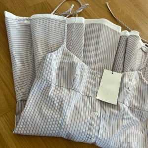 Slutsåld - Söt klänning från Zara⭐️