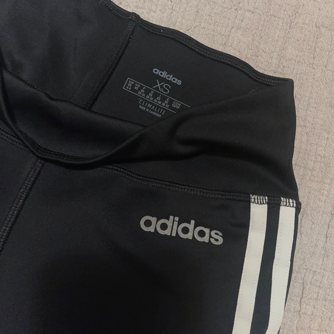 Svarta Adidas leggings - 2