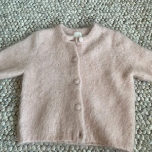 Mohair/wool kofta - Kortärmad kofta i mohair/wool som är aldrig använd och helt ny
