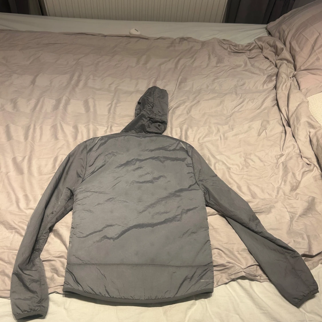 Grå Nike Windbreaker  - 1