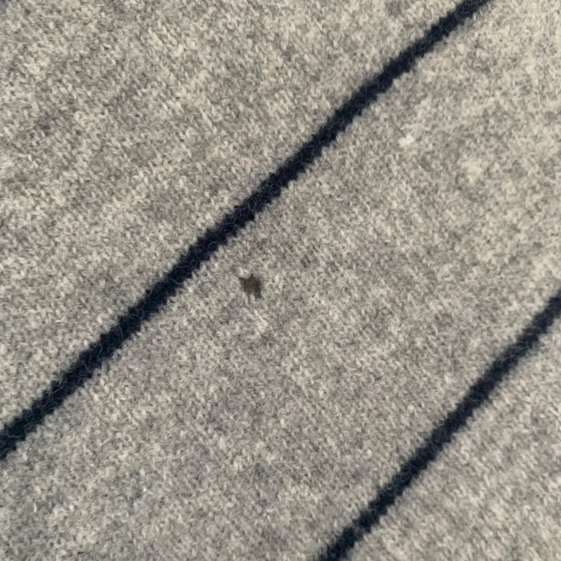 Grå randig tröja från gant - 1