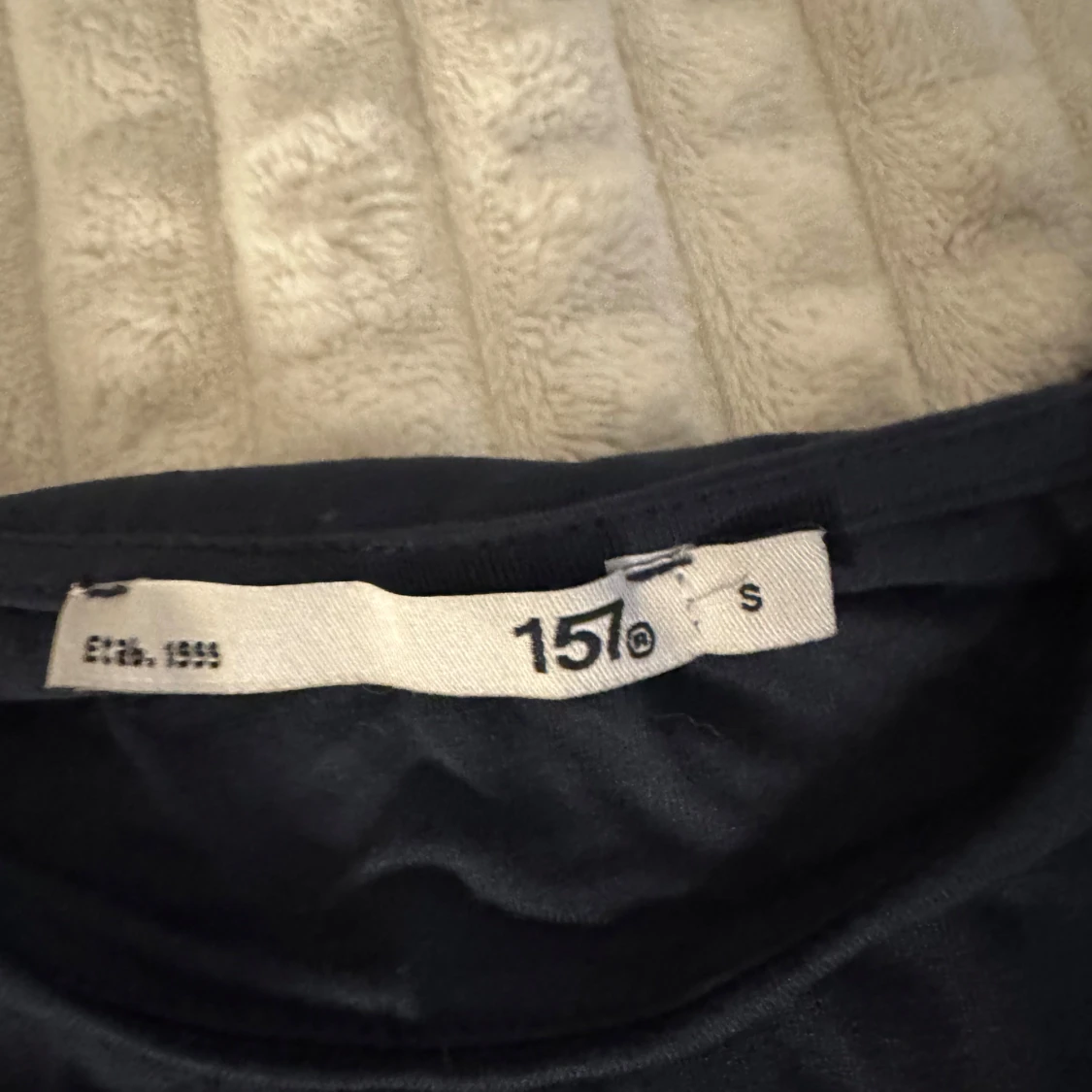 Mörkblå topp från 157 - 2